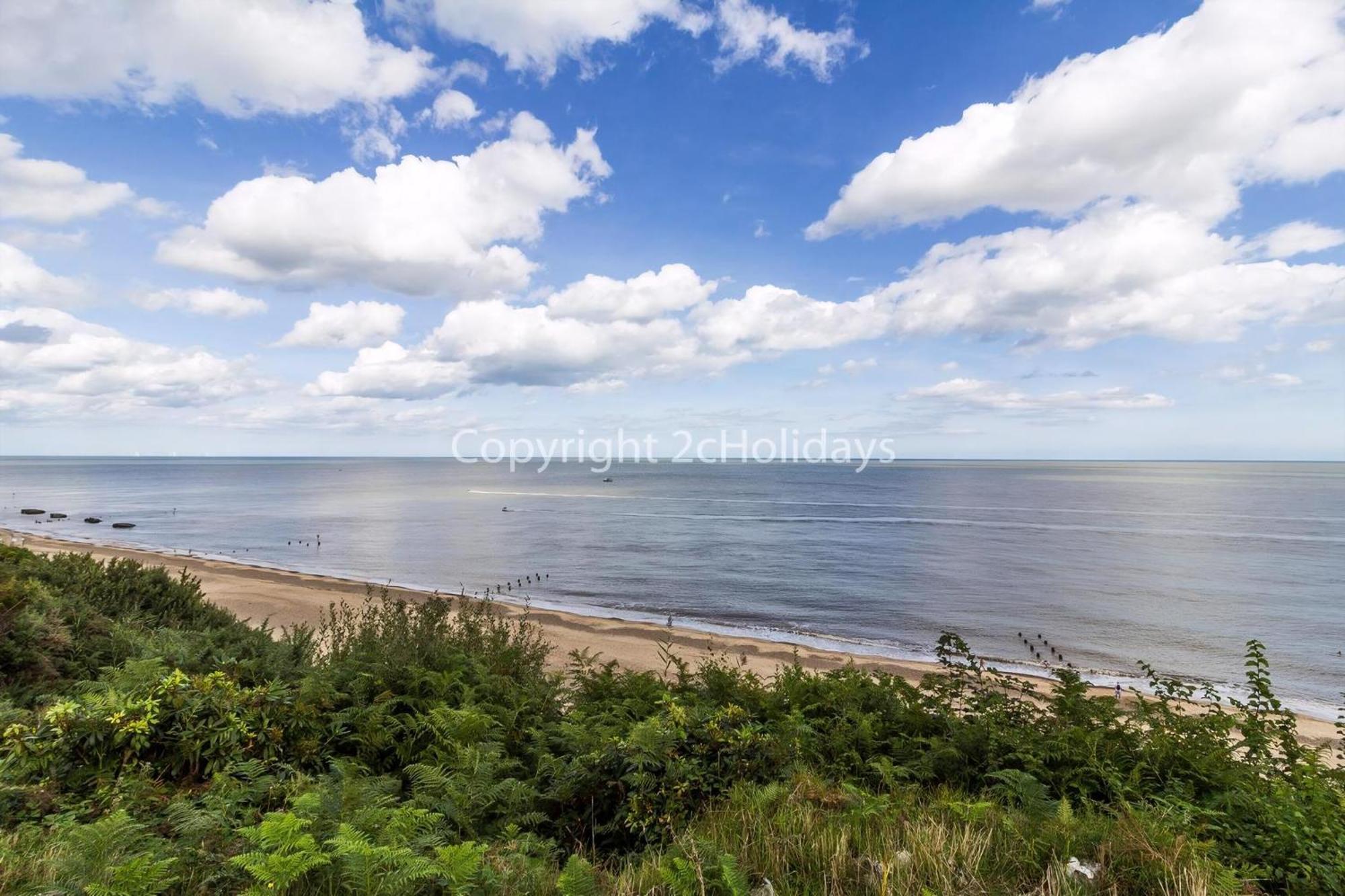 Beautiful Caravan For Hire With A Partial Sea View In Suffolk Ref 32042Az Lowestoft Esterno foto