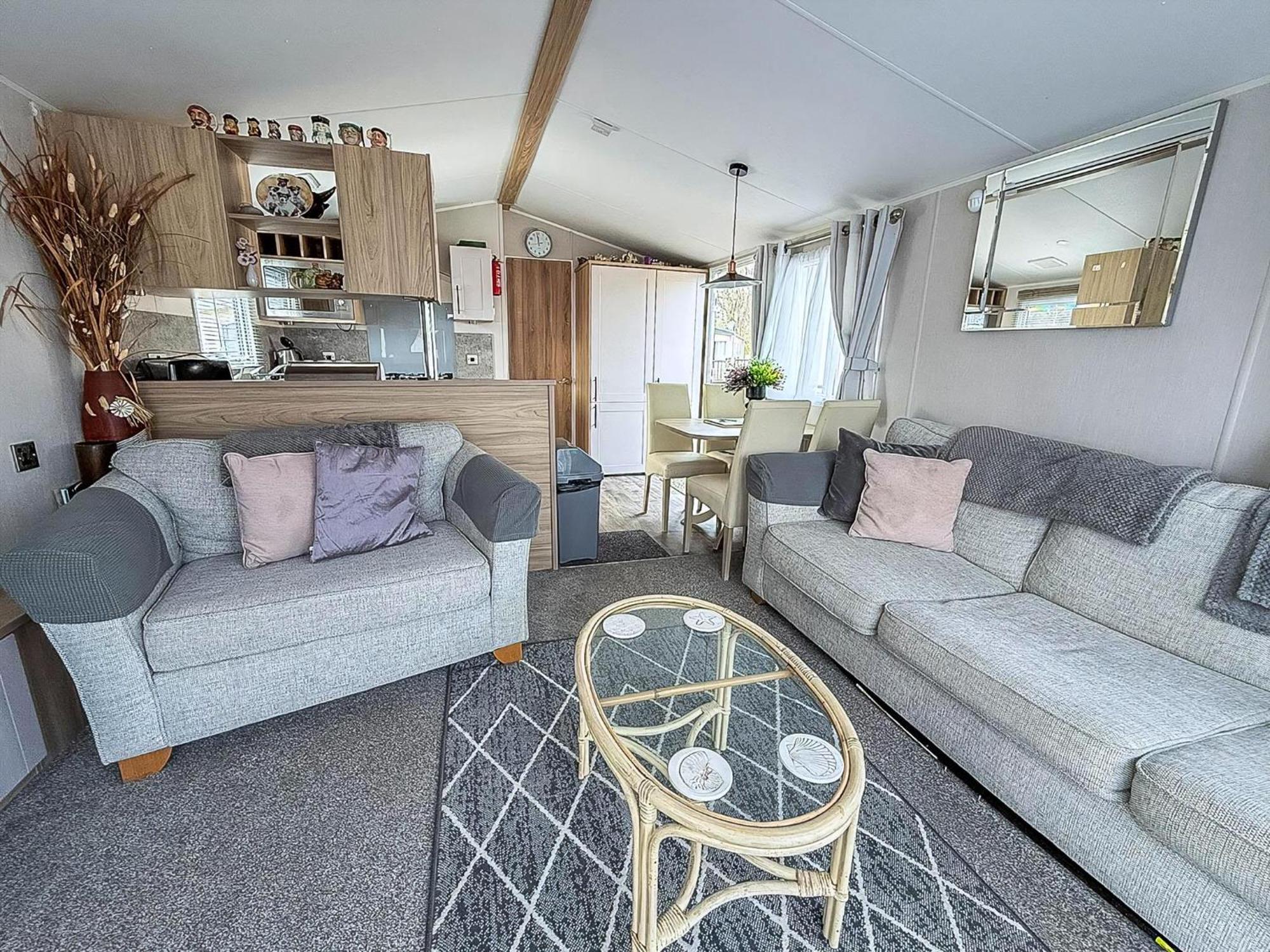 Beautiful Caravan For Hire With A Partial Sea View In Suffolk Ref 32042Az Lowestoft Esterno foto